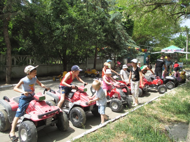 Праздник детворы в пгт Ленино