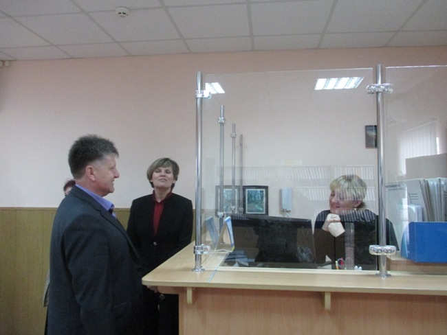 Глава администрации Ленинского района А. Мачусский посетил Центр занятости