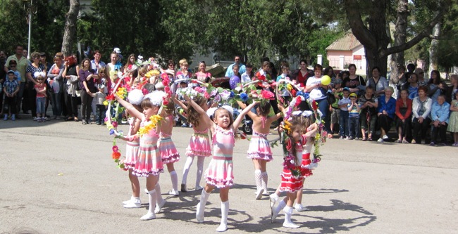 День защиты детей в пгт Ленино